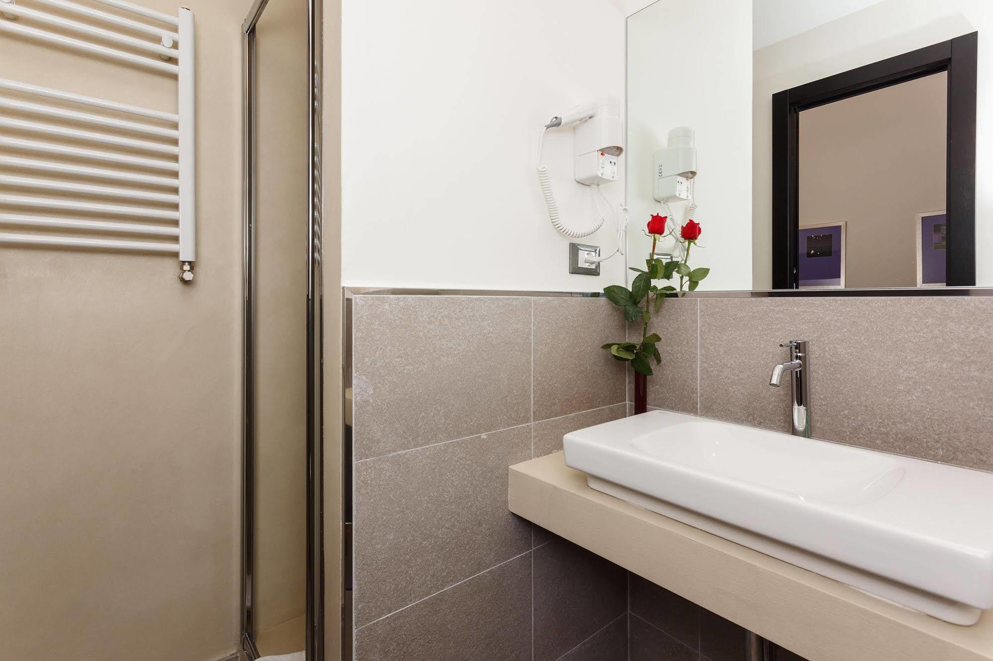 Domus Best Guest House Ρώμη Εξωτερικό φωτογραφία